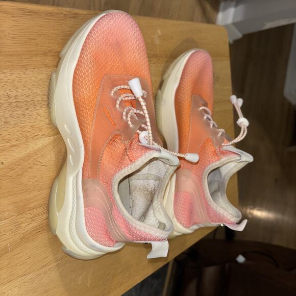 Steve Madden Myles Knit Sneakers Wns Sz 8 M Pink To Orange Color - Picture 3 of 9